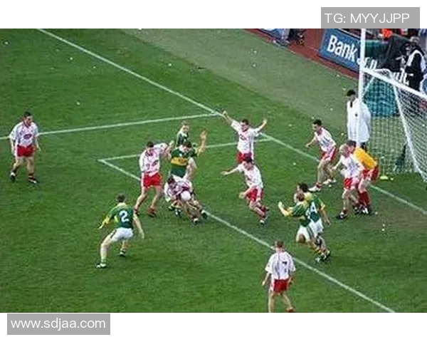 探索盖尔式足球的魅力与发展历程,感受爱尔兰传统体育的独特风采与激情 探索盖尔式足球的魅力与发展历程,感受爱尔兰传统体育的独特风采与激情